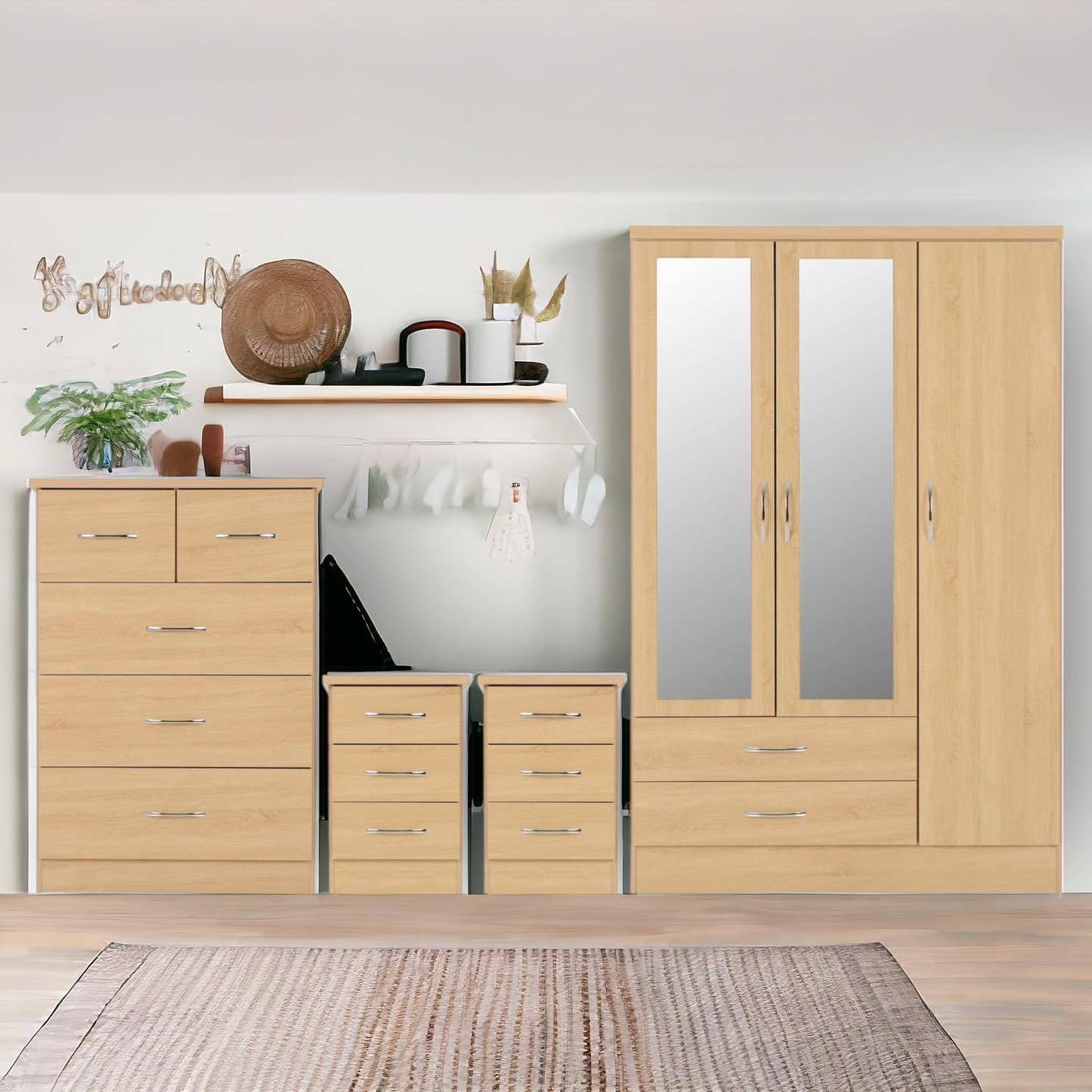 Nevada Oak 3-Door Mirrored Wardrobe